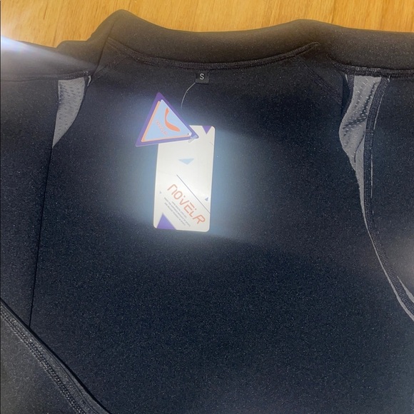 Kids Wetsuit top- small - Picture 6 of 6